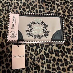 Juicy Couture Heritage wallet